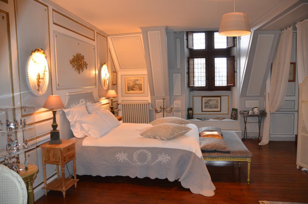 Bed and Breakfast La Tour Du Lion Рошфор-ан-Тер Экстерьер фото
